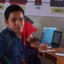 Lagi Kurang Fokus Lakiannya Stkom Sapta Computer