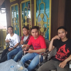 Foto Bersama Setelah Kerja Kelompok di Amuntai Stkom Sapta Computer